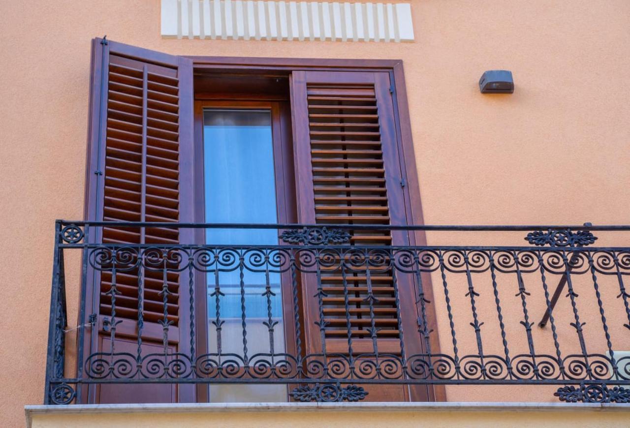 קאסטלמארה דל גולפו Gioia Mia Suites מראה חיצוני תמונה