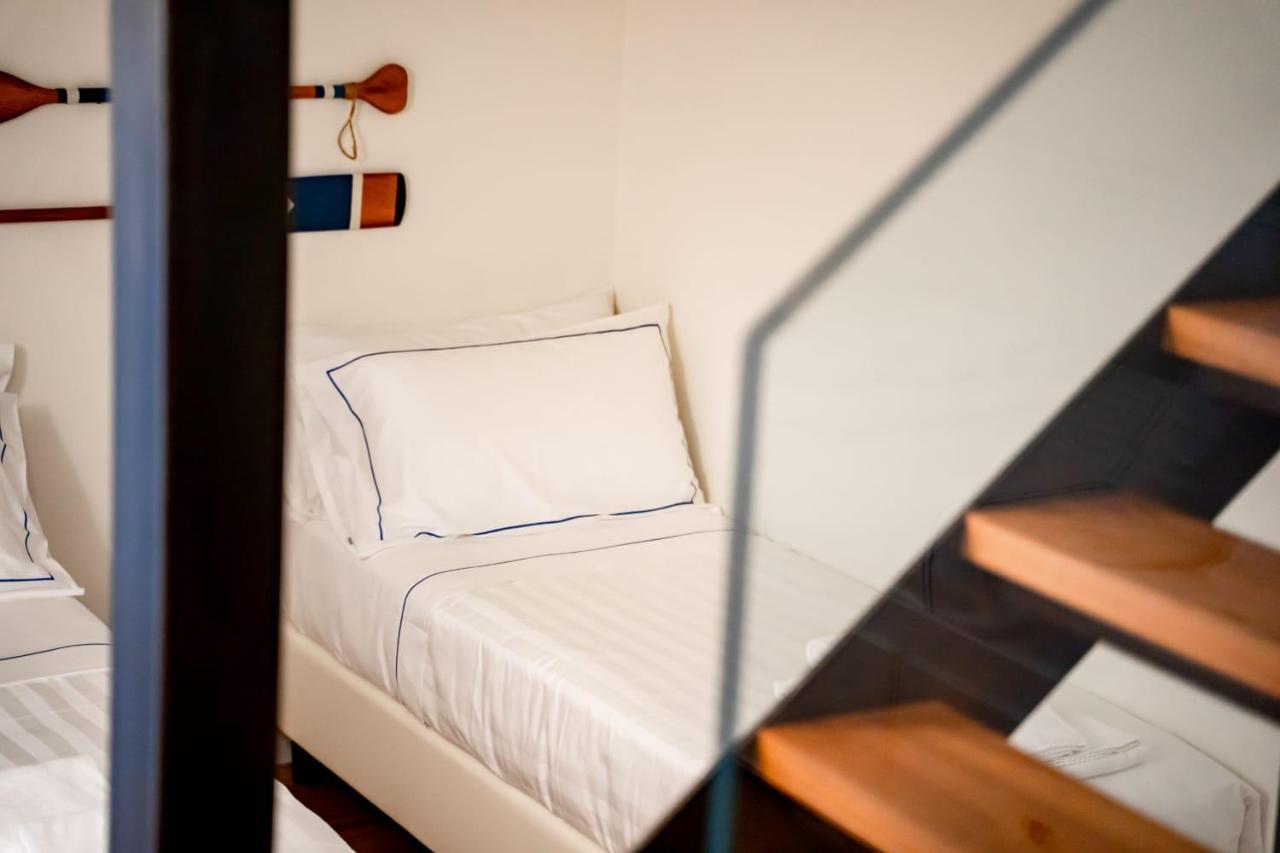 קאסטלמארה דל גולפו Gioia Mia Suites מראה חיצוני תמונה