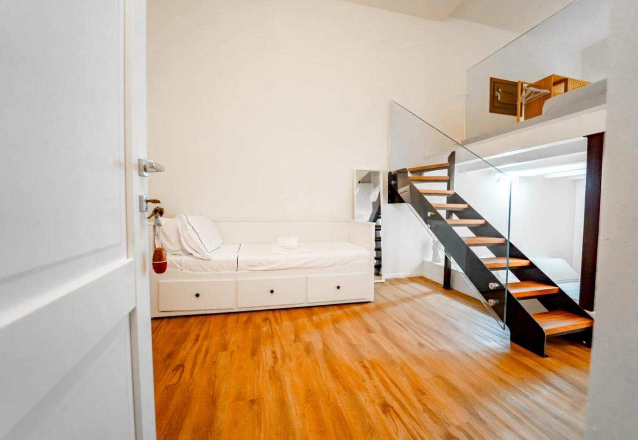 קאסטלמארה דל גולפו Gioia Mia Suites מראה חיצוני תמונה