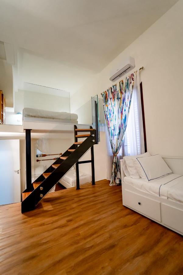 קאסטלמארה דל גולפו Gioia Mia Suites מראה חיצוני תמונה